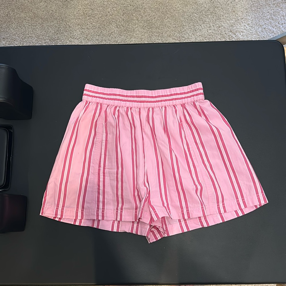 Get Free Striped Pull on Shorts